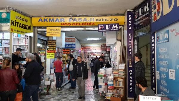Akmar Pasajı: Kadıköy'ün Tarihi ve Canlı Alışveriş Merkezi - Kadıköy blog yazısı