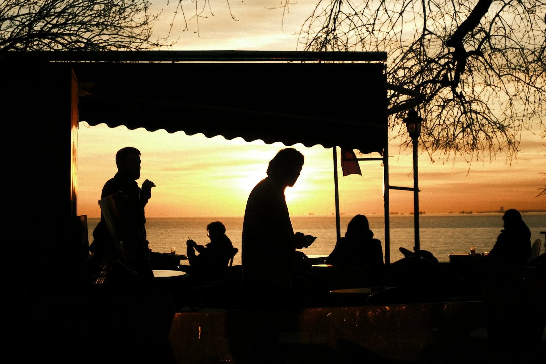 Kadıköy'de Kahvaltı ve Kahve Rotası: Hangi Bölgeyi Seçmeli?