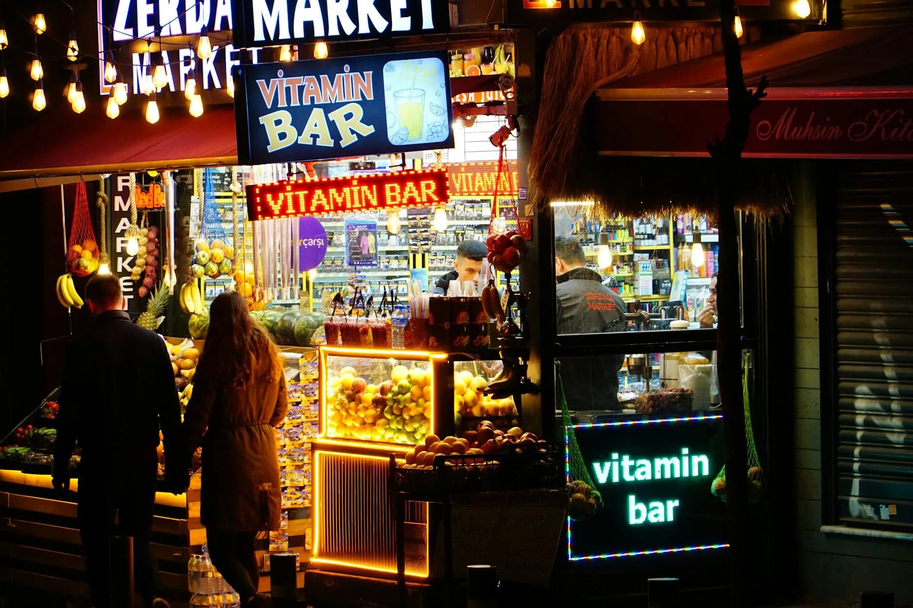 Kadıköy Barlar Sokağı: Bir Geceye Damga Vuran Yer