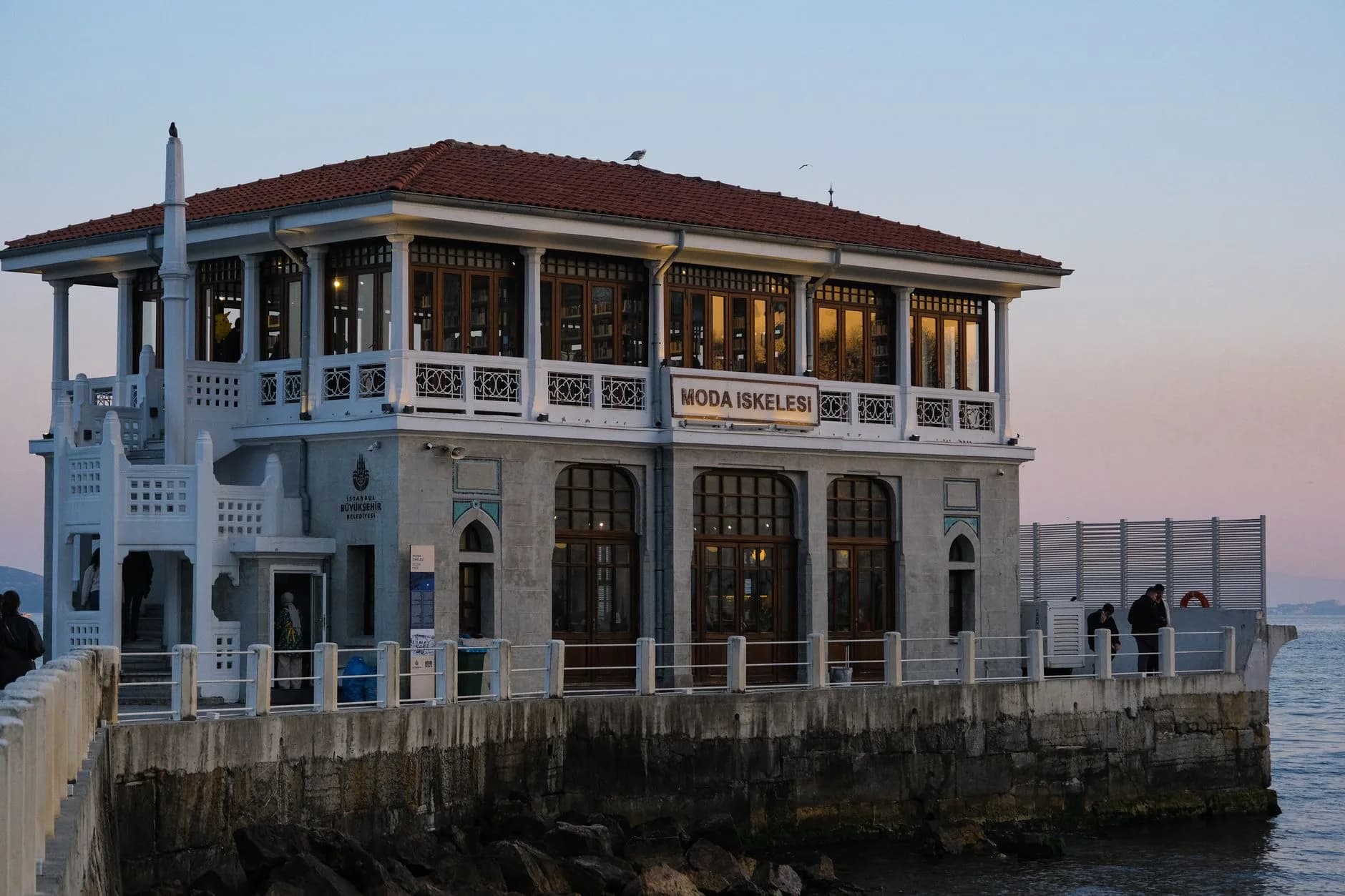 Kadıköy'de Arkadaş Grubu için Mekan Rehberi: 5-20 Kişilik Organizasyonlar