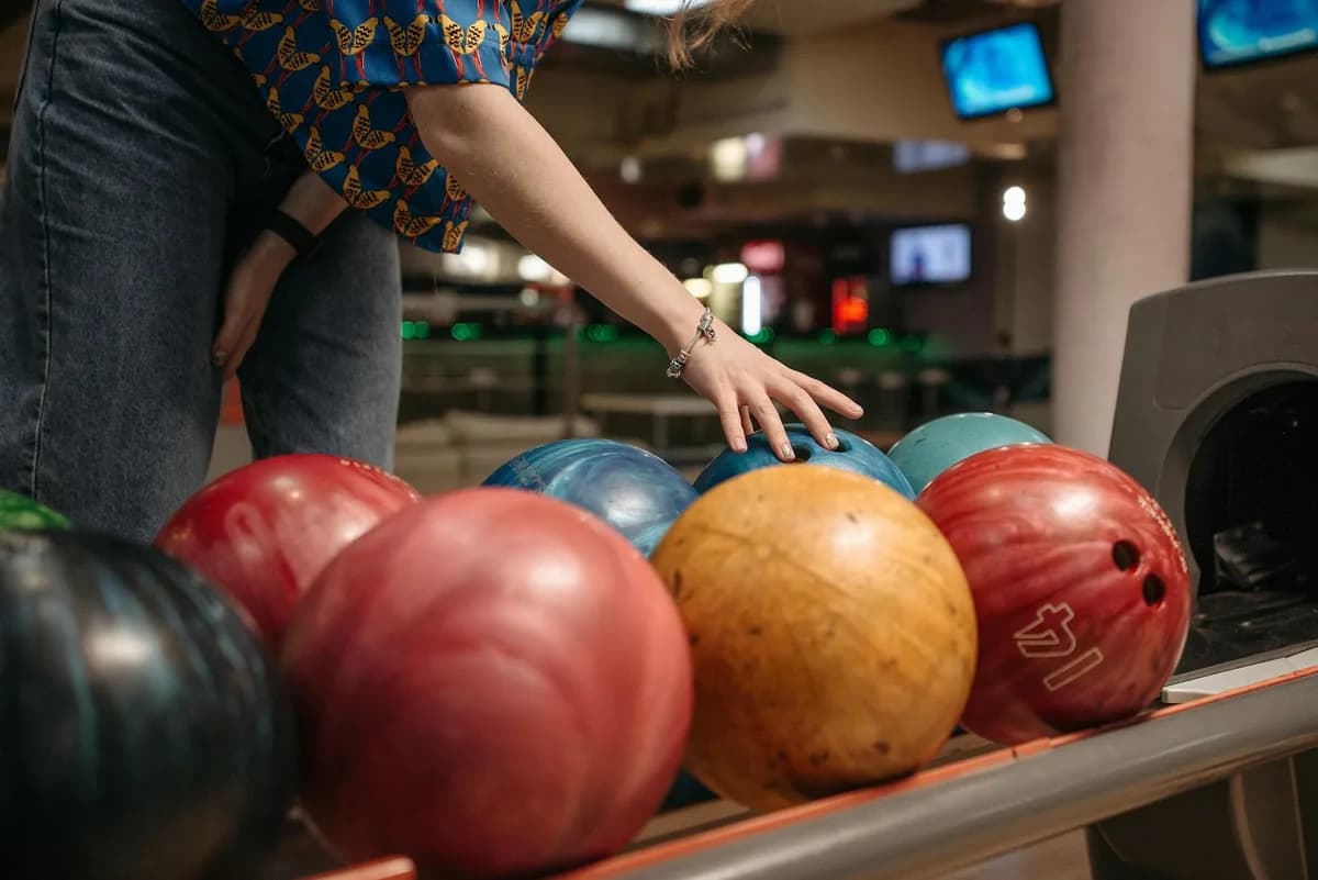 Kadıköy Eğlence Merkezi Rehberi: Bowling, Sinema, Oyun Salonları