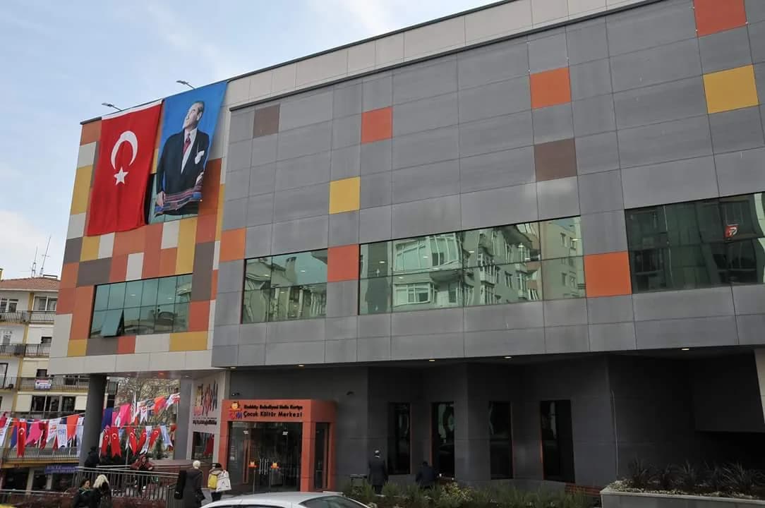 Halis Kurtça Kültür Çocuk Merkezi