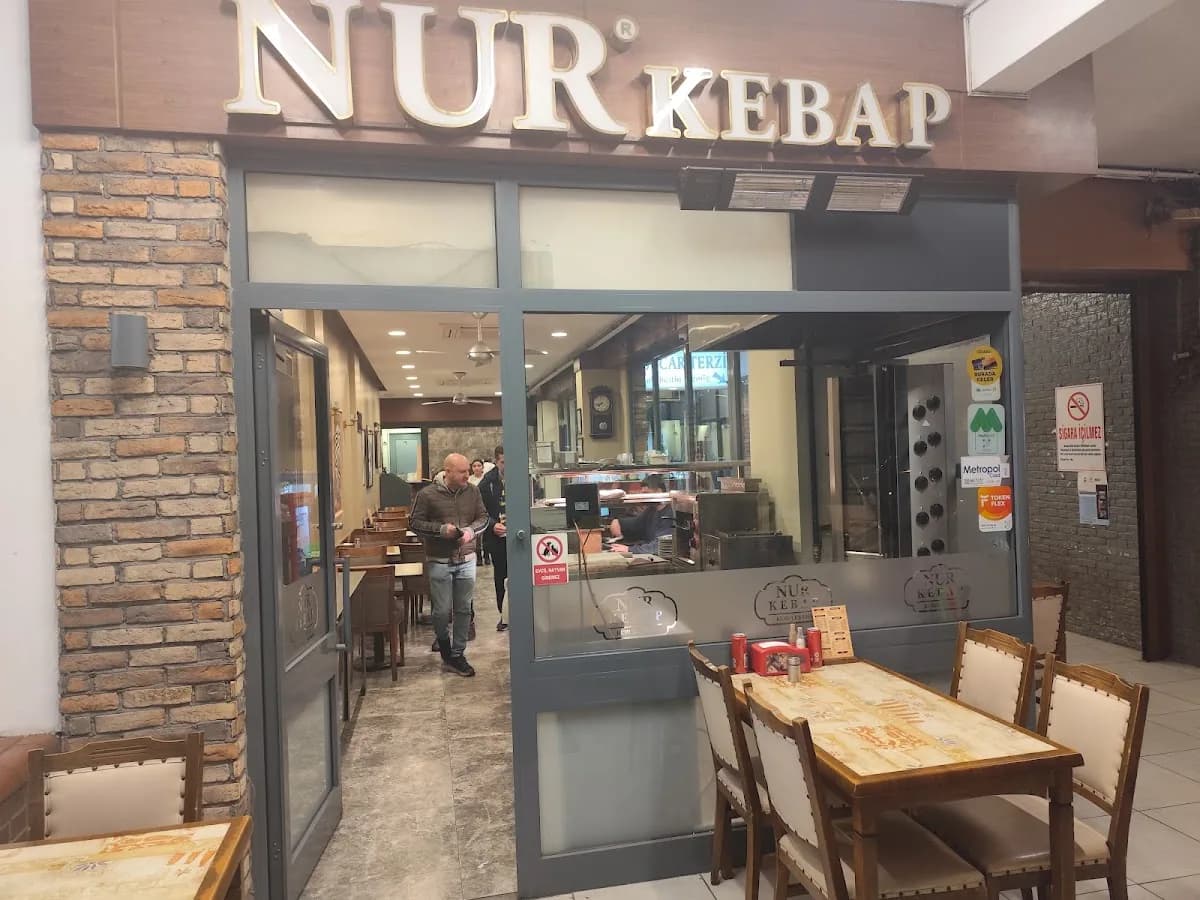 Nur Kebap Lahmacun Pide salonu