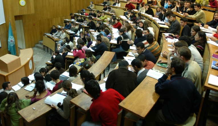 Öğrencilerin ortak sorunu: “GEÇİNEMİYORUZ” - Kadıköy blog görseli