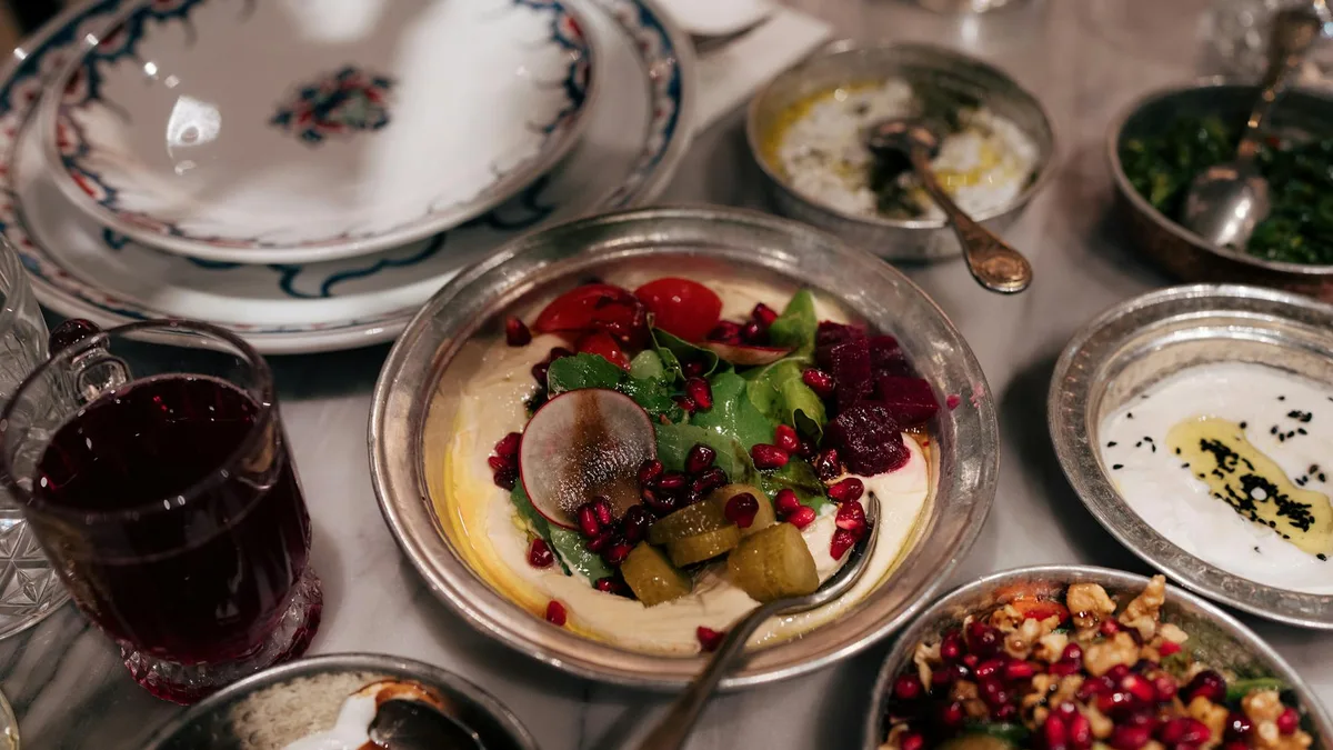 Erenköy ve Suadiye'de Yemek Nerede Yenir? En İyi Restoran Seçenekleri - Kadıköy rehber görseli