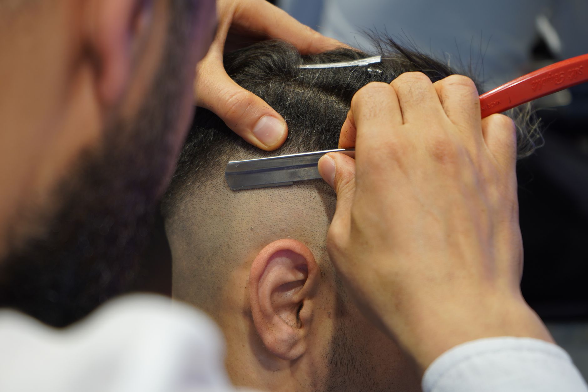 Kadıköy'de Barber Shop ve Erkek Bakım Trendi: Modern vs Klasik - Kadıköy rehber görseli