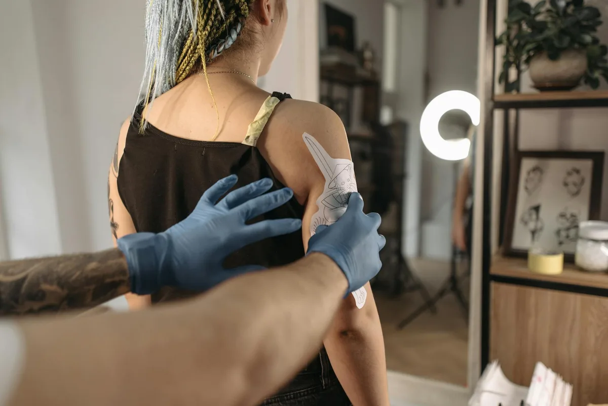 Kadıköy'de Dövme ve Piercing Stüdyoları: Sanatçılar, Fiyatlar ve Öneriler - Kadıköy rehber görseli