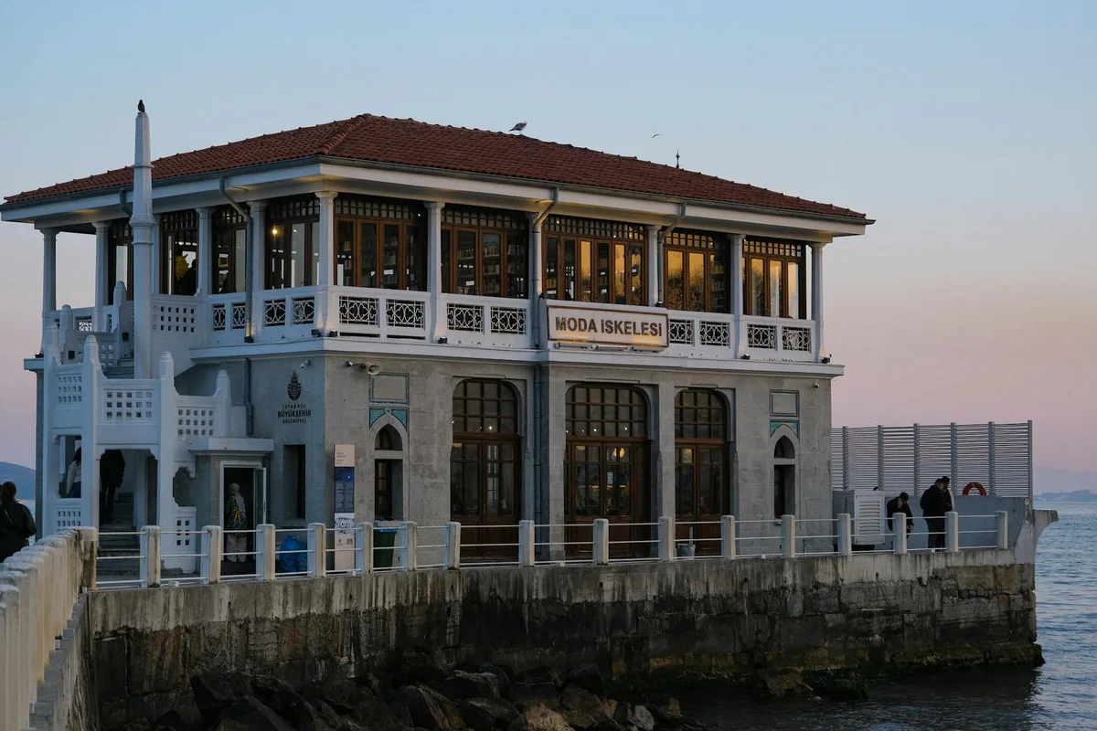 Kadıköy Ramazan Rehberi: İftar Mekanları, Sahur Rotası ve Ramazan Kültürü - Kadıköy rehber görseli