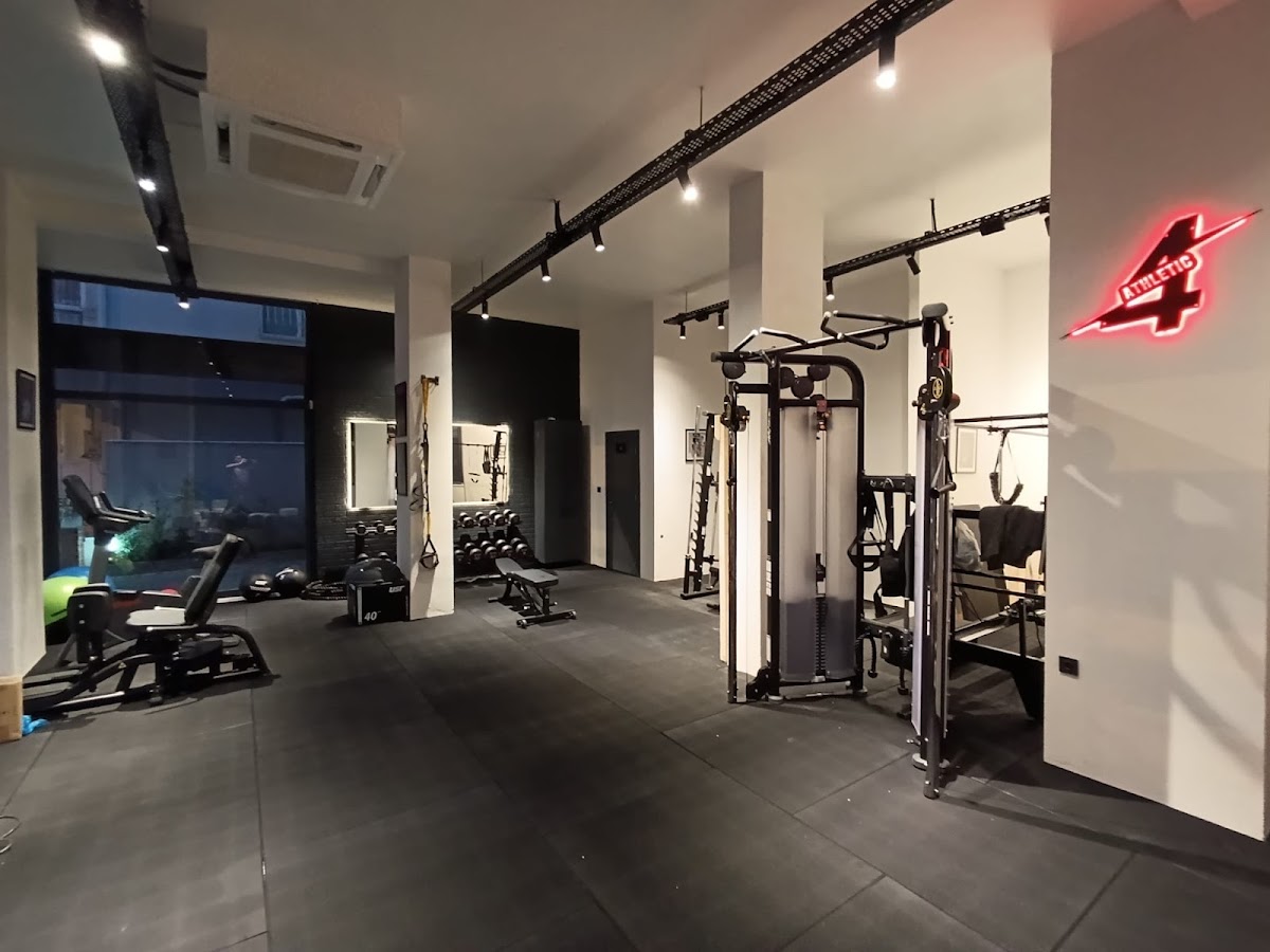 4 ATHLETIC Fitness Studio - Kadıköy işletme fotoğrafı