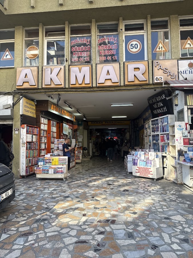 Akmar kadıköy kitabevi ve sahaf - Kadıköy işletme fotoğrafı