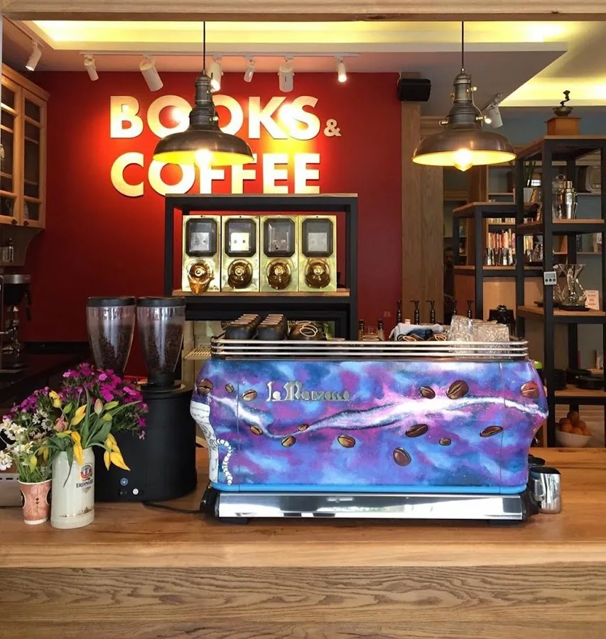 Books & Coffee - Kadıköy işletme fotoğrafı