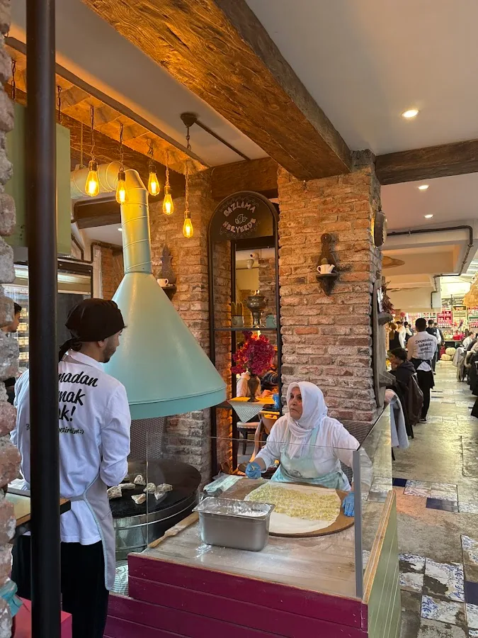 Çeşme Bazlama Kahvaltı Bağdat Caddesi Şaşkınbakkal - Kadıköy işletme fotoğrafı