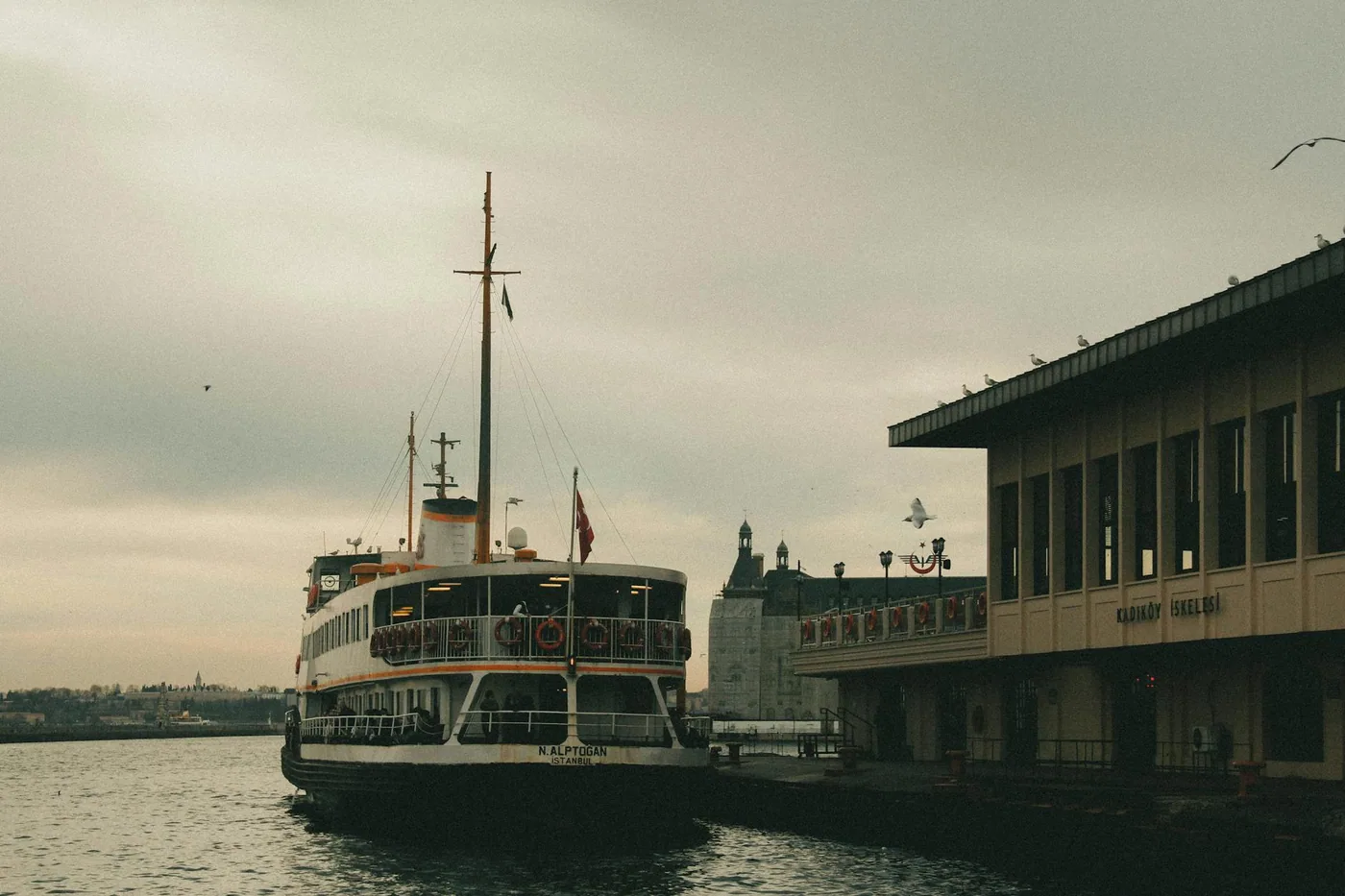 Eski Yeni Şeyler dükkanı (TURAK LİBRİS) - Kadıköy işletme fotoğrafı