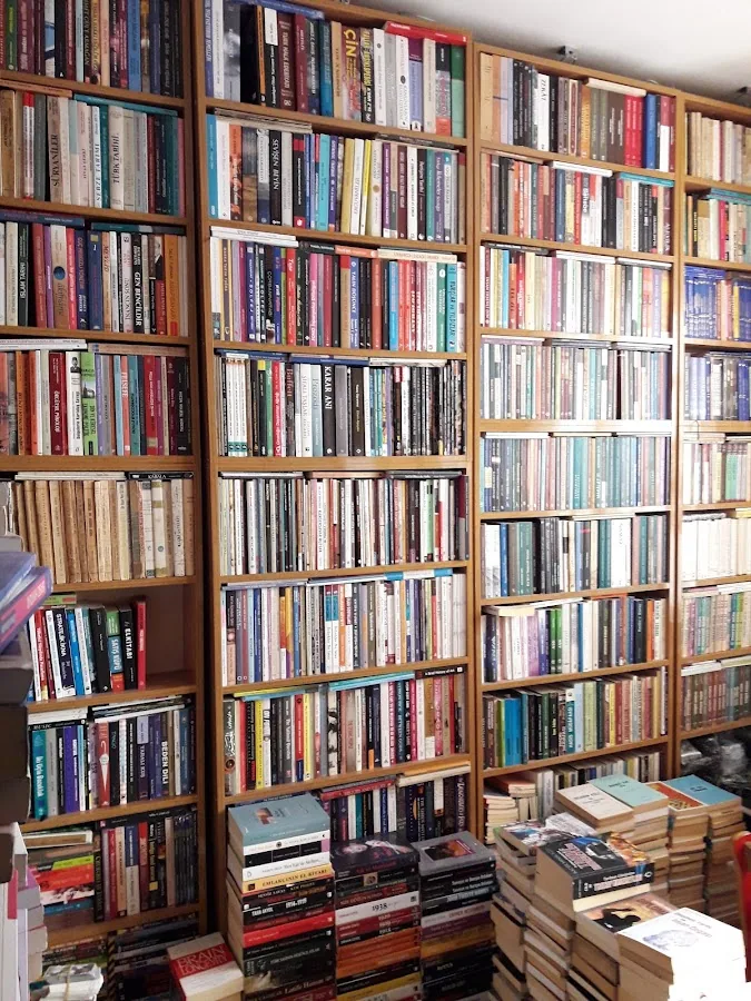 İstanbul Kitap Alanlar - Kadıköy işletme fotoğrafı