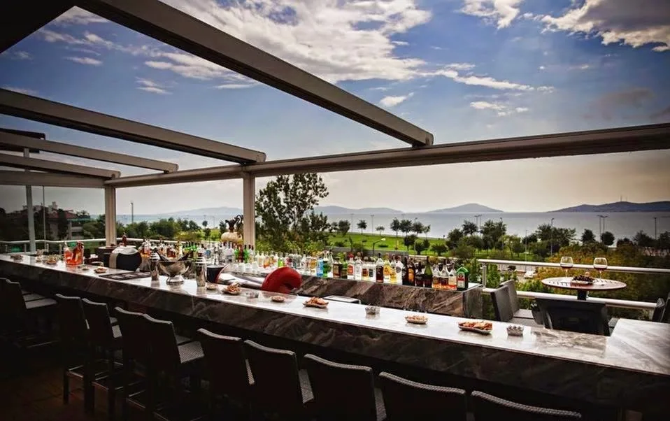 Mirror Restaurant & Bar - Kadıköy işletme fotoğrafı