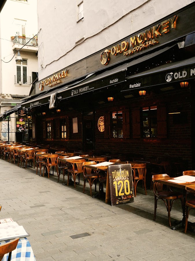 Old Monkey Pub - Kadıköy işletme fotoğrafı