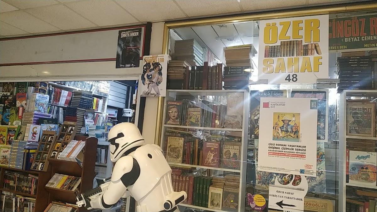 Özer Sahaf ve Yayıncılık - Kadıköy işletme fotoğrafı