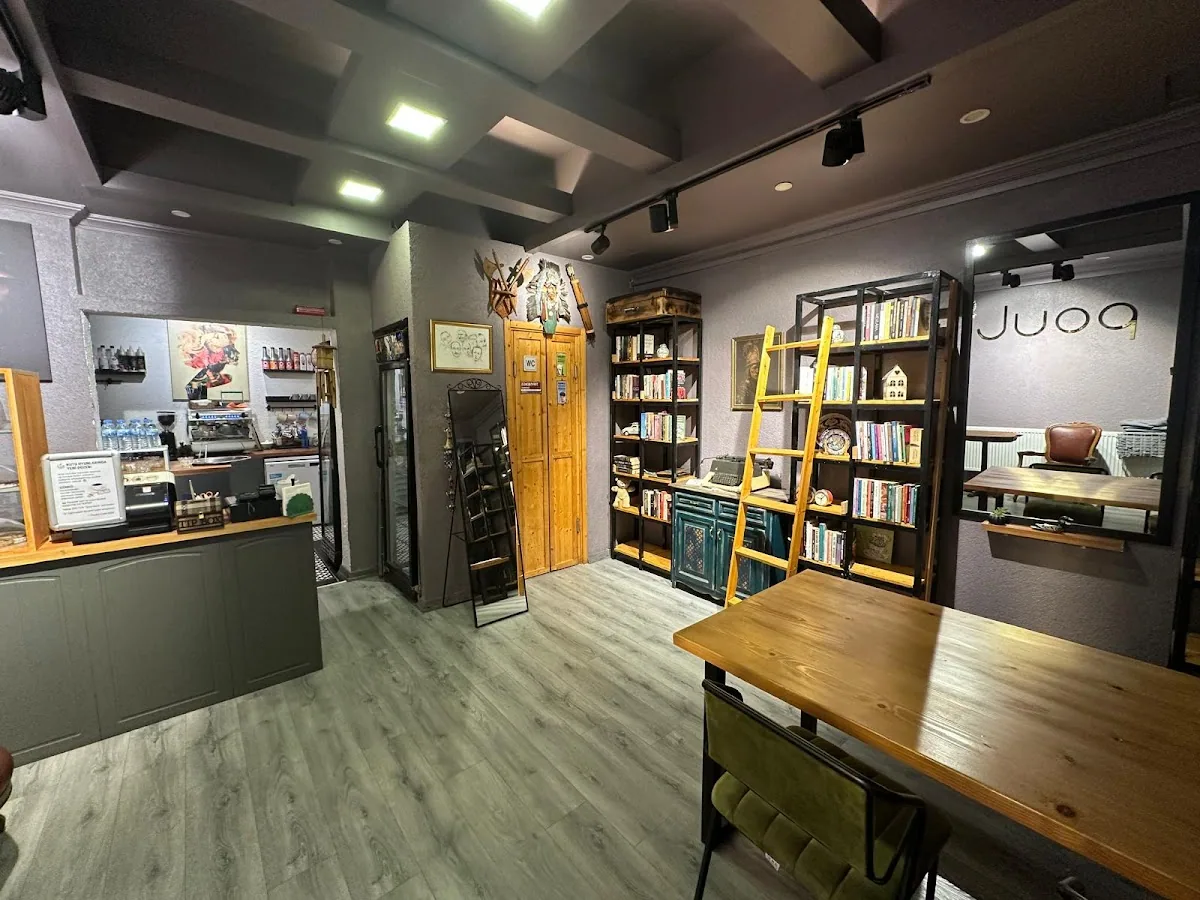 Poulim Cafe - Kadıköy işletme fotoğrafı