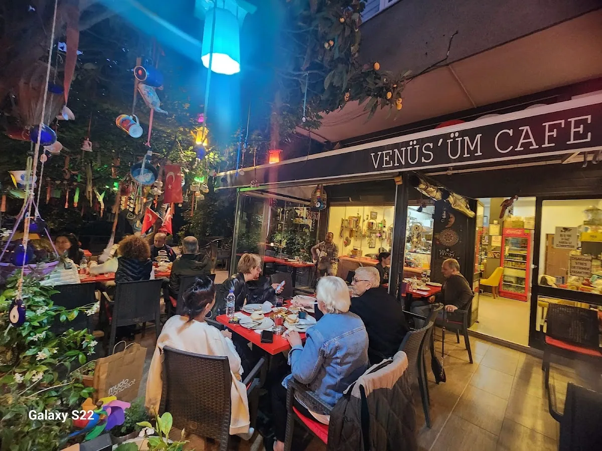 Venüs'üm Cafe Garden - Kadıköy işletme fotoğrafı